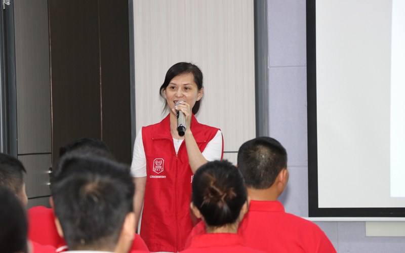 新美義工隊(duì) 新美義工隊(duì)