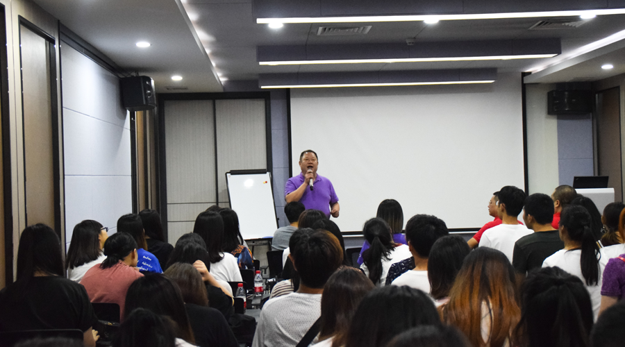 1531542494379070190.png 11.png